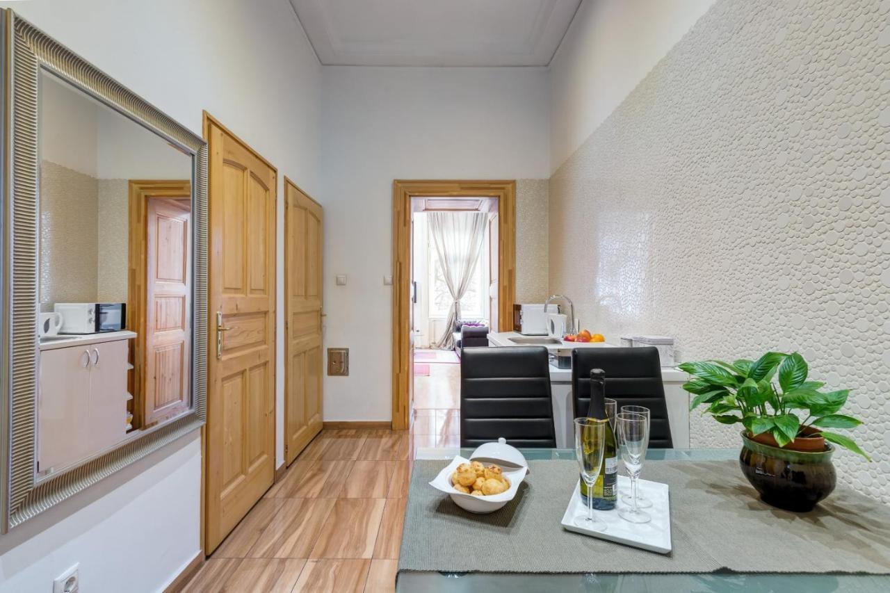 Royale Apartment Budapesta Exterior foto